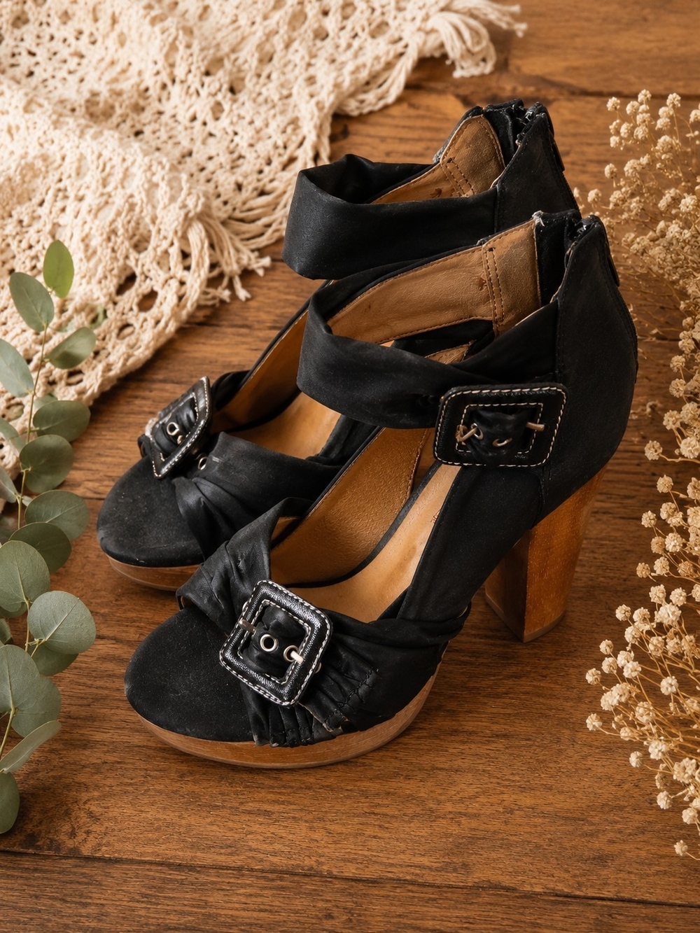 Miz Mooz Black Platform Heels Buckle Sandals 6.5